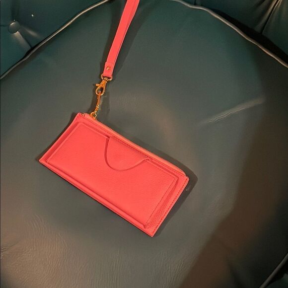 Elegant Pink Wristlet Clutch with Gold Accents - Picture 1 of 5